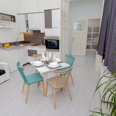 Boutique Residence Jokai - Apartment In The City Center Budapest Eksteriør bilde