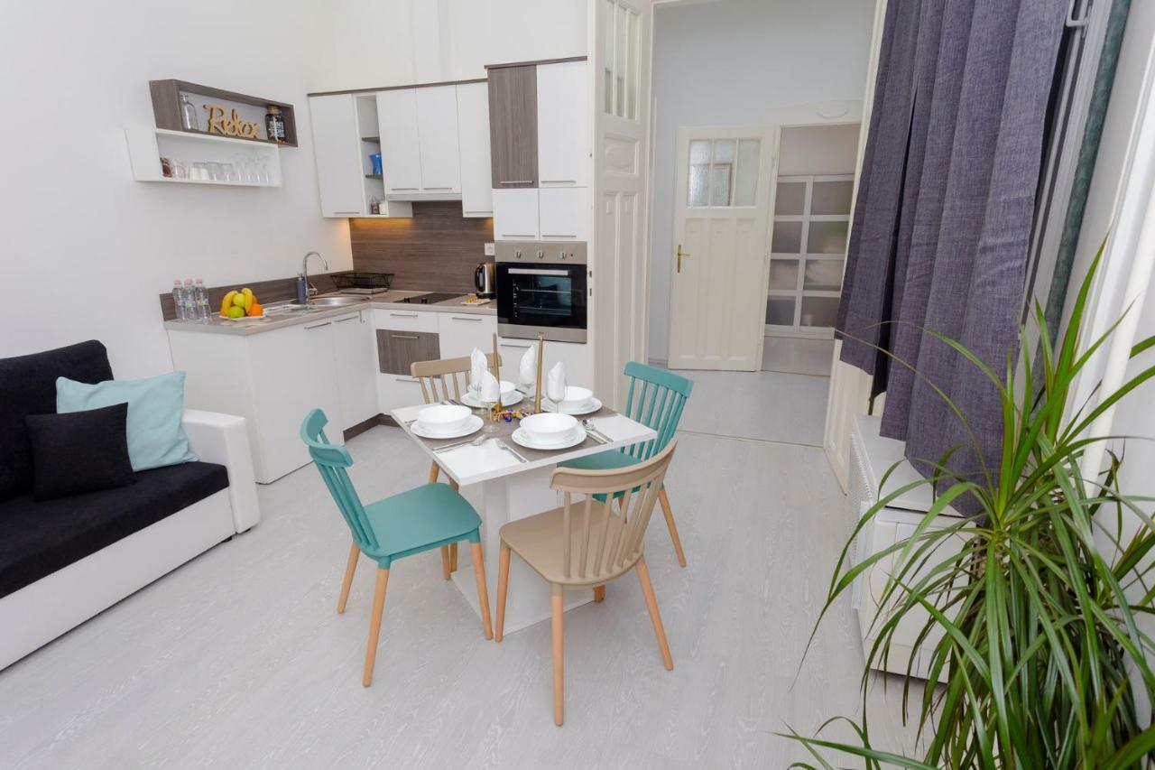 Boutique Residence Jokai - Apartment In The City Center Budapest Eksteriør bilde